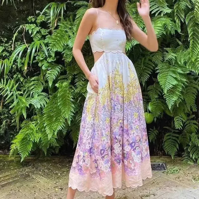 Nami – Elegance in Bloom Women’s Floral Dress
