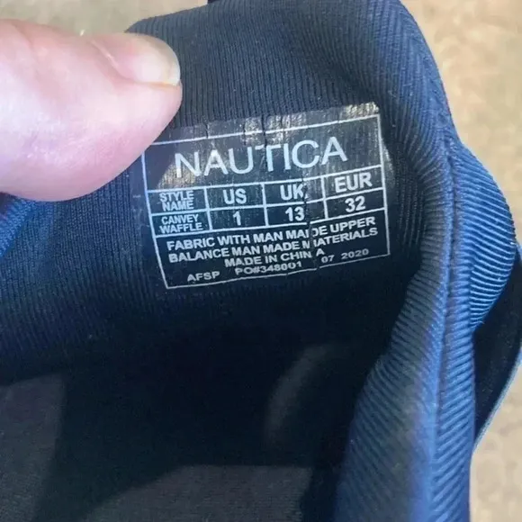 Nautica kids athletic fashion running sneaker in size 1