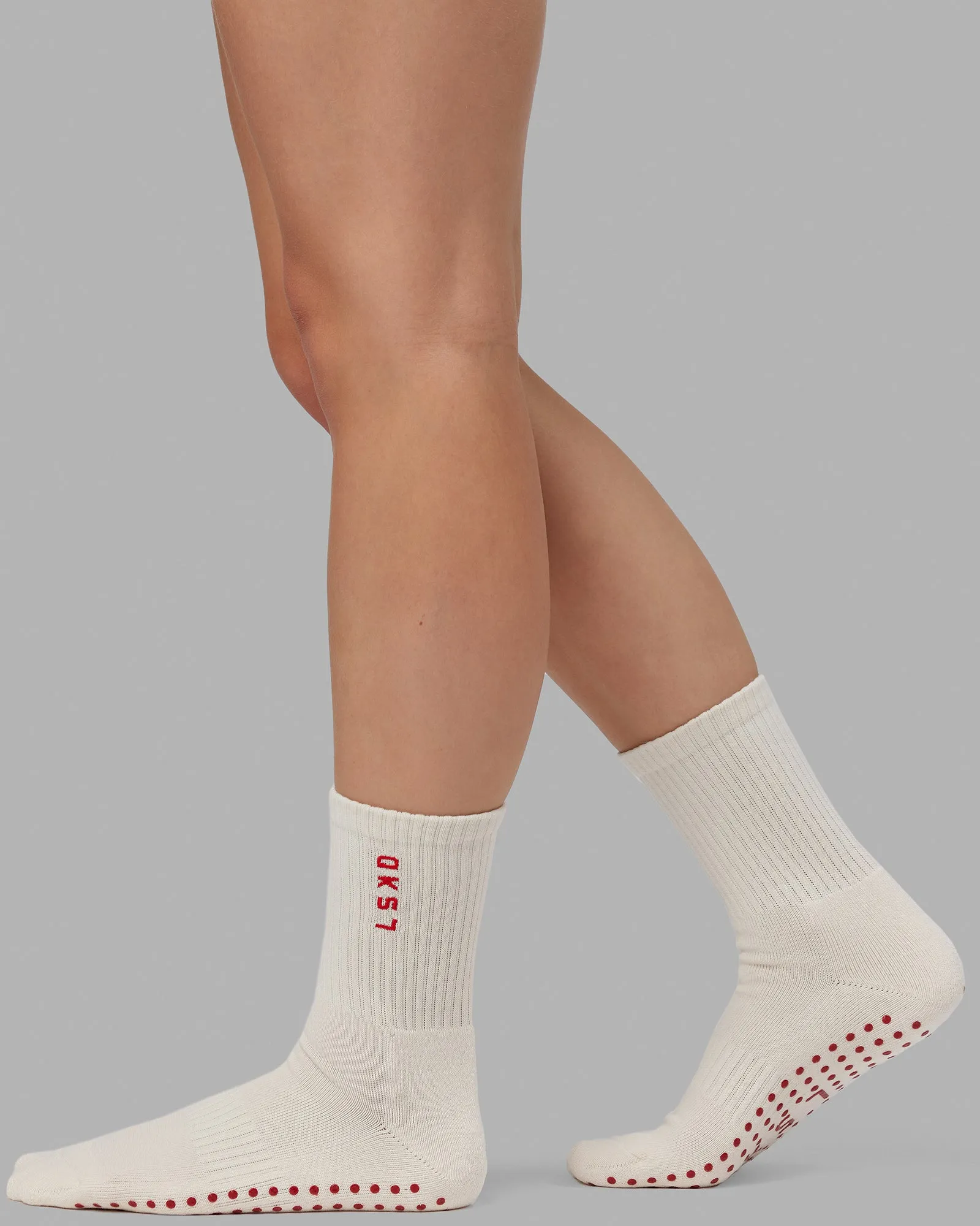Signal Crew Pilates Grip Socks - Ivory