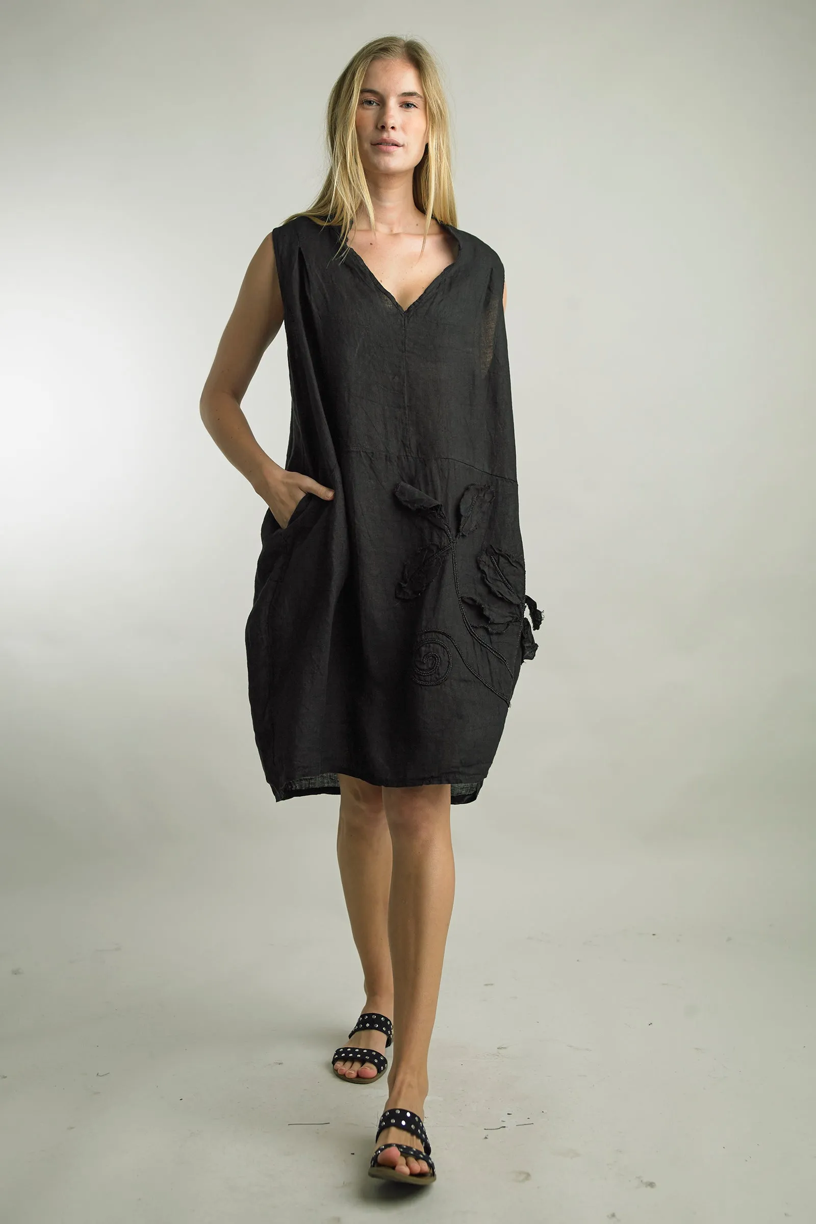 Slora Linen Dress