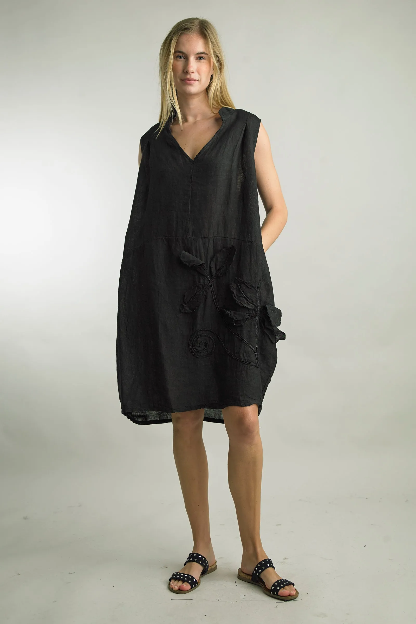 Slora Linen Dress