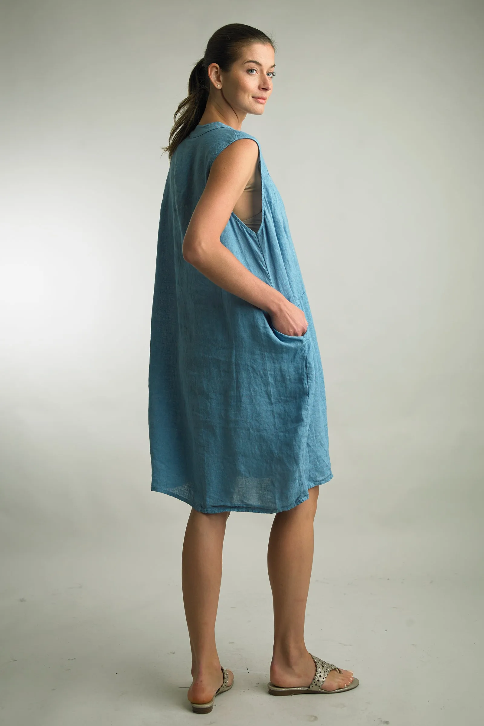 Slora Linen Dress