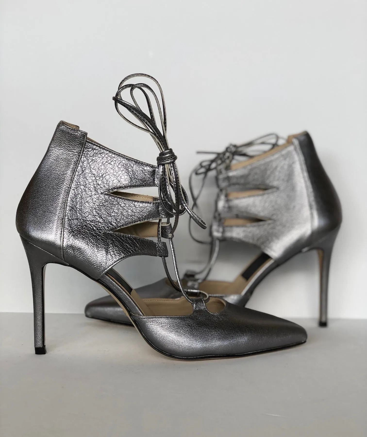 Space Pump Lace Size EU 39 - USA 8.5