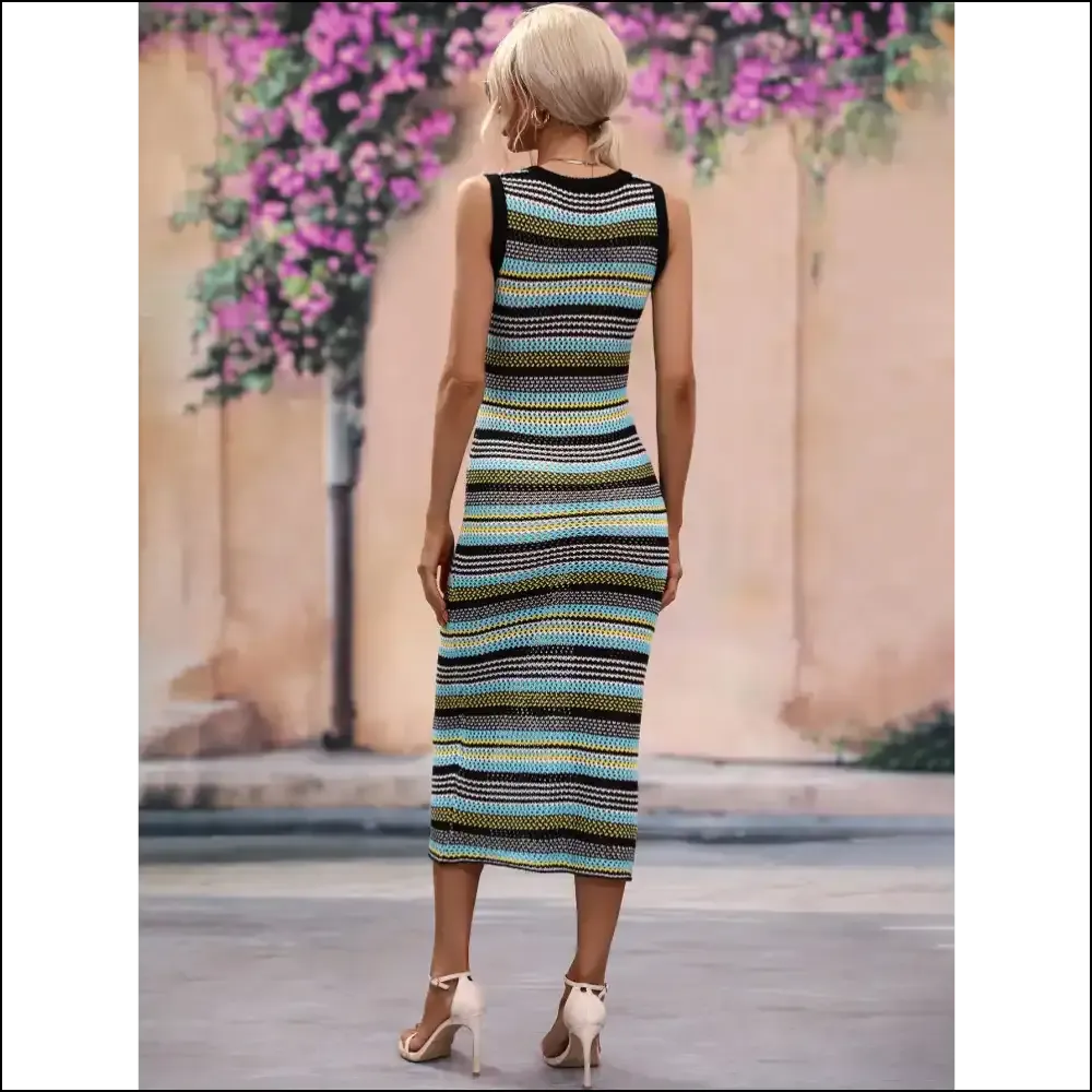 Strut your Stuff in our Striped Round Neck Midi Cover - Don’t Get Sunburned! 😎