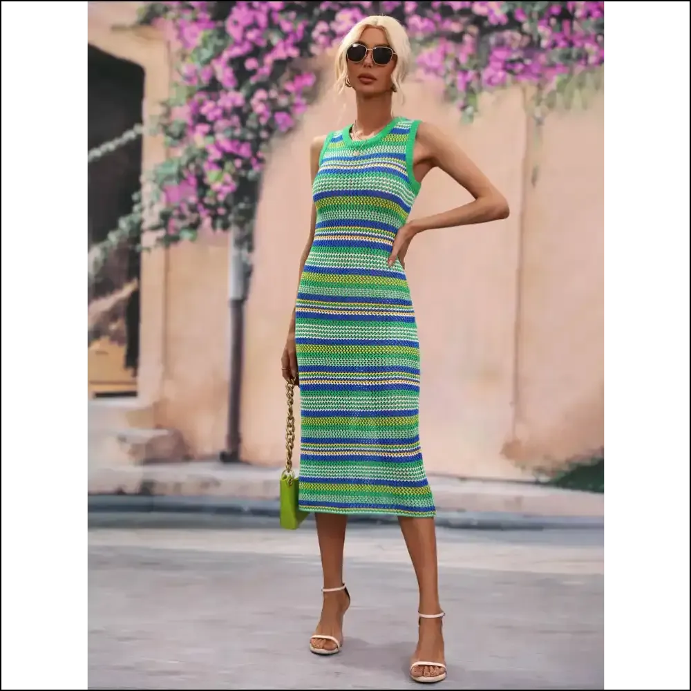 Strut your Stuff in our Striped Round Neck Midi Cover - Don’t Get Sunburned! 😎